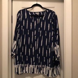 Avenue Sheer Beautiful Blue and White 18/20 Blouse